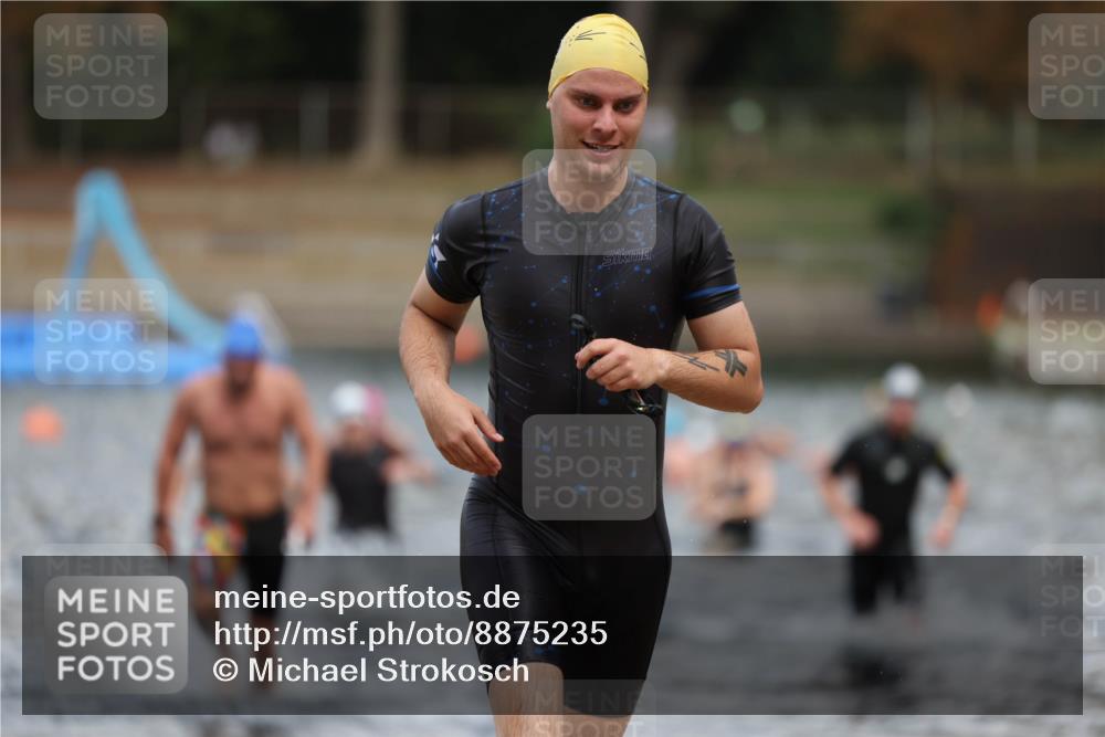 14.09.2025 - Stadtparktriathlon Michael Strokosch http://msf.ph/oto/8875235 14.09.2025 12:54:09 Schwimmen 1473, 1476, 1480, 1515 meine-sportfotos.de