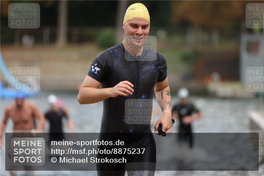 14.09.2025 - Stadtparktriathlon Michael Strokosch http://msf.ph/oto/8875237 14.09.2025 12:54:10 Schwimmen 1473, 1476, 1480, 1506, 1515 meine-sportfotos.de