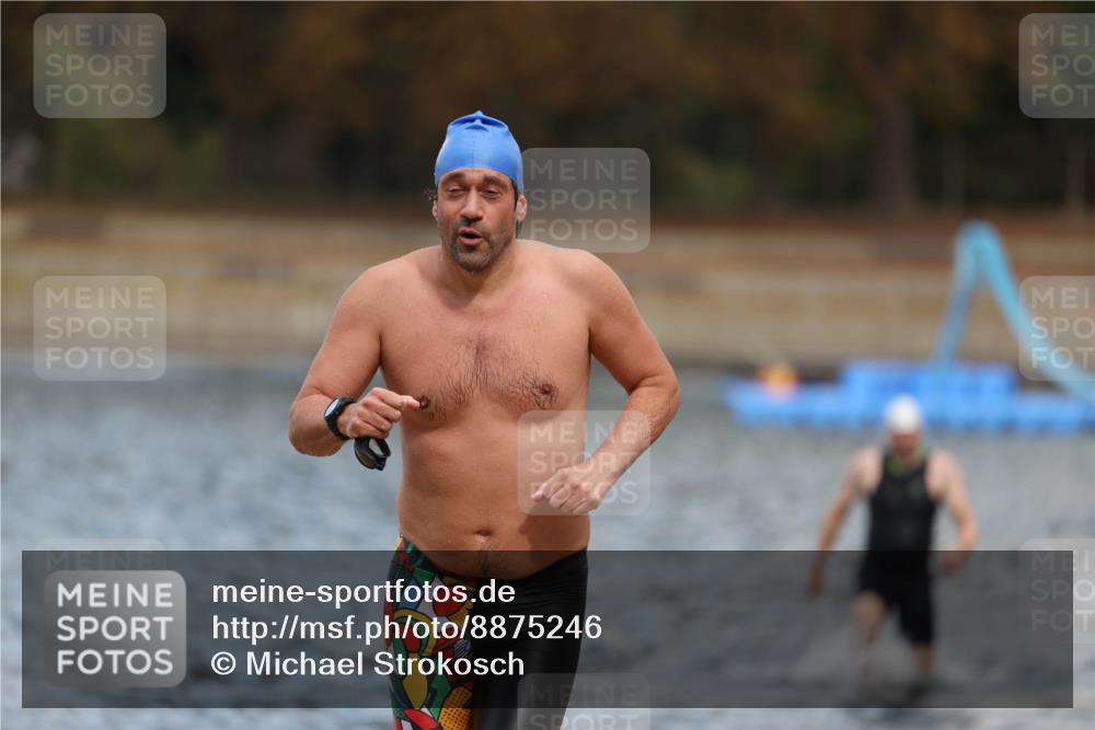 14.09.2025 - Stadtparktriathlon Michael Strokosch http://msf.ph/oto/8875246 14.09.2025 12:54:15 Schwimmen 1462, 1473, 1480, 1506, 1515 meine-sportfotos.de