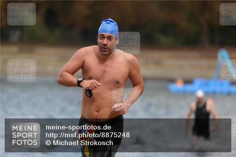14.09.2025 - Stadtparktriathlon Michael Strokosch http://msf.ph/oto/8875248 14.09.2025 12:54:15 Schwimmen 1462, 1473, 1480, 1506, 1515 meine-sportfotos.de