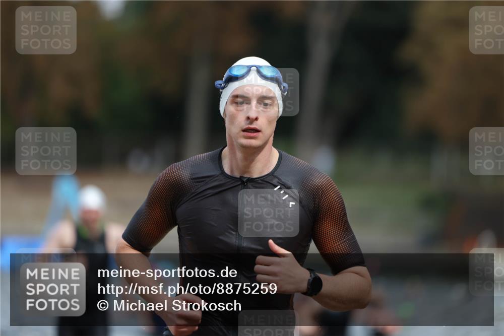 14.09.2025 - Stadtparktriathlon Michael Strokosch http://msf.ph/oto/8875259 14.09.2025 12:54:19 Schwimmen 1462, 1473, 1480, 1506, 1515 meine-sportfotos.de