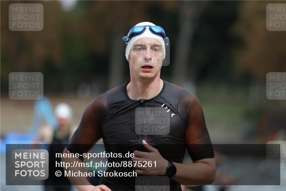 14.09.2025 - Stadtparktriathlon Michael Strokosch http://msf.ph/oto/8875261 14.09.2025 12:54:19 Schwimmen 1462, 1473, 1480, 1506, 1515 meine-sportfotos.de