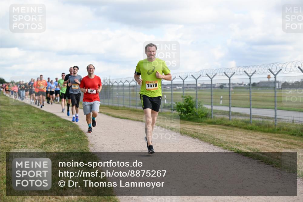 14.09.2025 - Airport Race Dr. Thomas Lammeyer http://msf.ph/oto/8875267 14.09.2025 12:20:05 Laufen 1122, 82, 1578 meine-sportfotos.de
