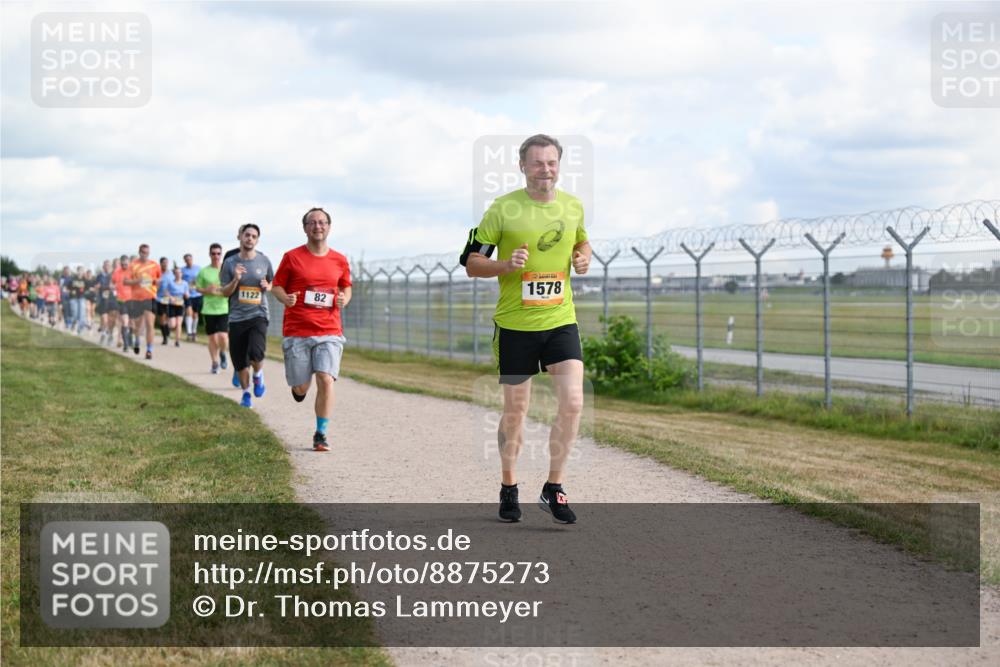 14.09.2025 - Airport Race Dr. Thomas Lammeyer http://msf.ph/oto/8875273 14.09.2025 12:20:06 Laufen 1122, 82, 1578 meine-sportfotos.de