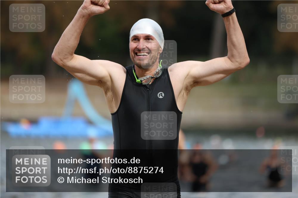 14.09.2025 - Stadtparktriathlon Michael Strokosch http://msf.ph/oto/8875274 14.09.2025 12:54:23 Schwimmen 1462, 1484, 1506 meine-sportfotos.de