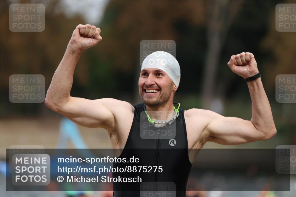 14.09.2025 - Stadtparktriathlon Michael Strokosch http://msf.ph/oto/8875275 14.09.2025 12:54:23 Schwimmen 1462, 1484, 1506 meine-sportfotos.de