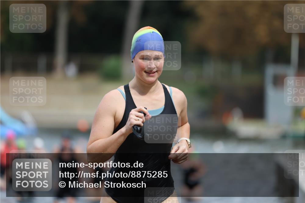 14.09.2025 - Stadtparktriathlon Michael Strokosch http://msf.ph/oto/8875285 14.09.2025 12:54:26 Schwimmen 1462, 1465, 1484, 1506, 1507, 1519 meine-sportfotos.de