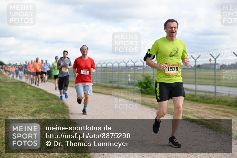 14.09.2025 - Airport Race Dr. Thomas Lammeyer http://msf.ph/oto/8875290 14.09.2025 12:20:06 Laufen 82, 1578 meine-sportfotos.de