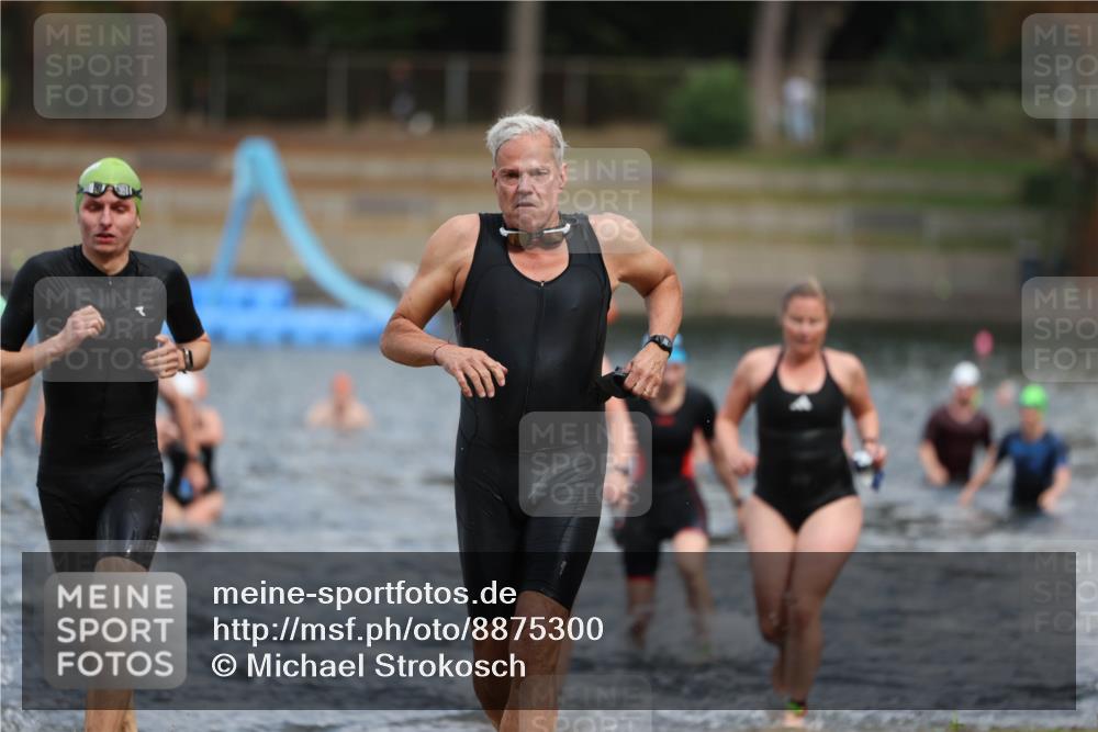 14.09.2025 - Stadtparktriathlon Michael Strokosch http://msf.ph/oto/8875300 14.09.2025 12:54:33 Schwimmen 1434, 1447, 1465, 1471, 1484, 1507, 1519 meine-sportfotos.de