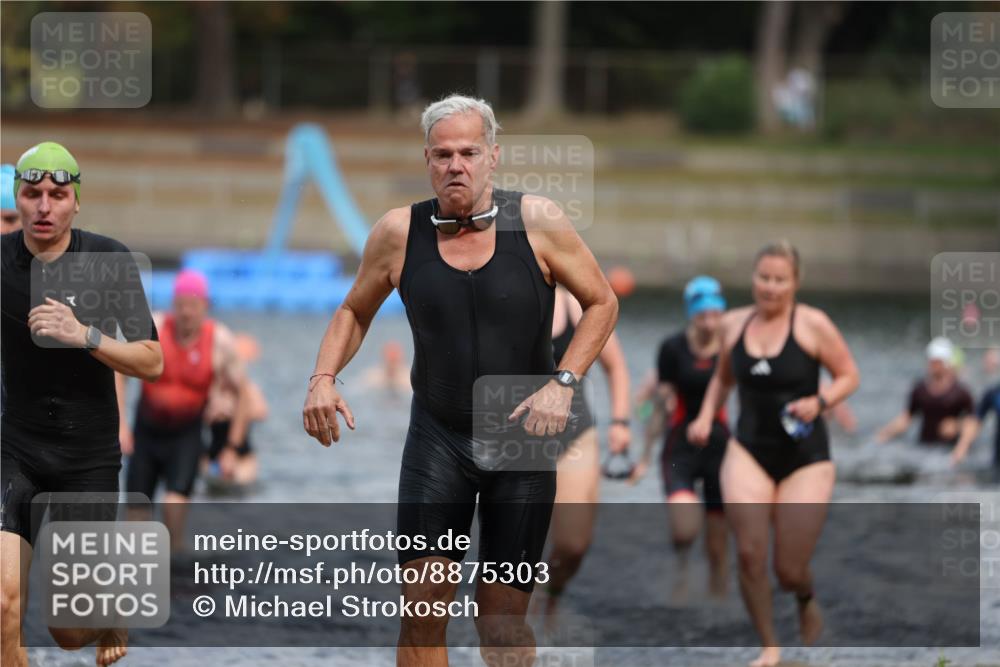 14.09.2025 - Stadtparktriathlon Michael Strokosch http://msf.ph/oto/8875303 14.09.2025 12:54:33 Schwimmen 1434, 1447, 1465, 1471, 1484, 1507, 1519 meine-sportfotos.de