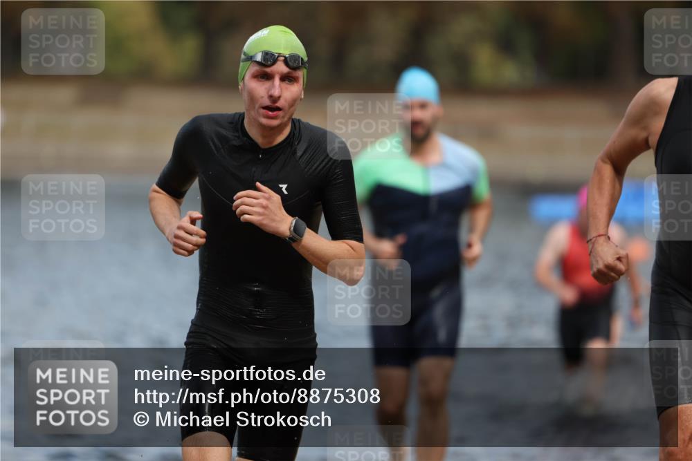 14.09.2025 - Stadtparktriathlon Michael Strokosch http://msf.ph/oto/8875308 14.09.2025 12:54:35 Schwimmen 1434, 1447, 1465, 1471, 1484, 1507, 1519 meine-sportfotos.de