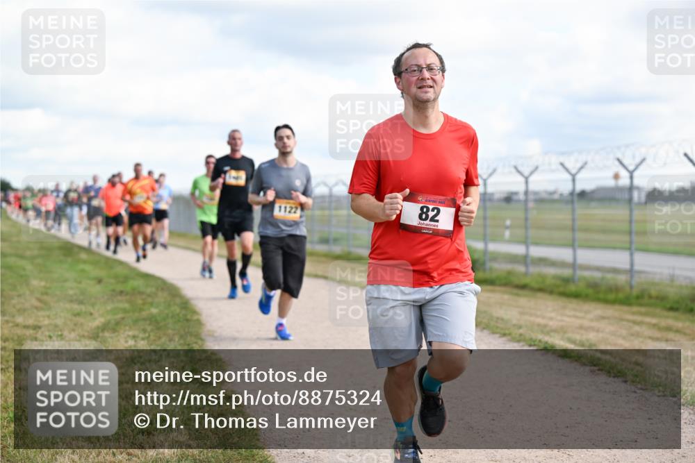 14.09.2025 - Airport Race Dr. Thomas Lammeyer http://msf.ph/oto/8875324 14.09.2025 12:20:08 Laufen 1122, 82 meine-sportfotos.de