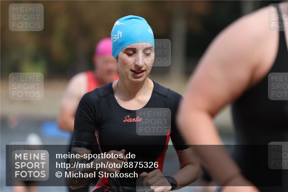 14.09.2025 - Stadtparktriathlon Michael Strokosch http://msf.ph/oto/8875326 14.09.2025 12:54:42 Schwimmen 1434, 1437, 1447, 1465, 1471 meine-sportfotos.de