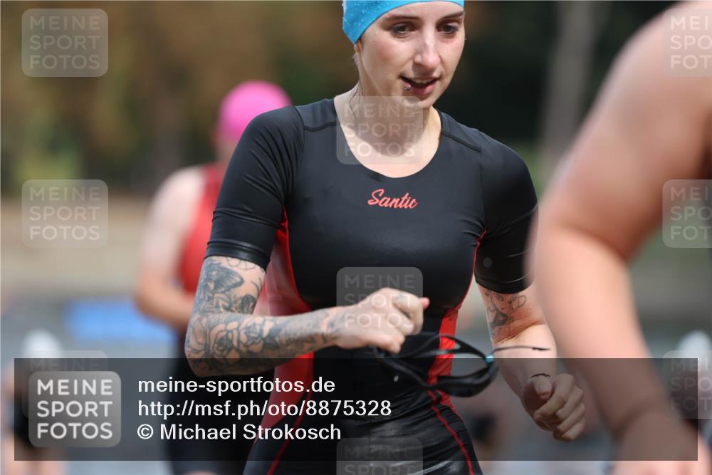14.09.2025 - Stadtparktriathlon Michael Strokosch http://msf.ph/oto/8875328 14.09.2025 12:54:42 Schwimmen 1434, 1437, 1447, 1465, 1471 meine-sportfotos.de