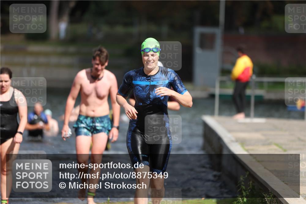 14.09.2025 - Stadtparktriathlon Michael Strokosch http://msf.ph/oto/8875349 14.09.2025 12:54:52 Schwimmen 1435, 1437, 1454, 1481, 1493, 1501 meine-sportfotos.de
