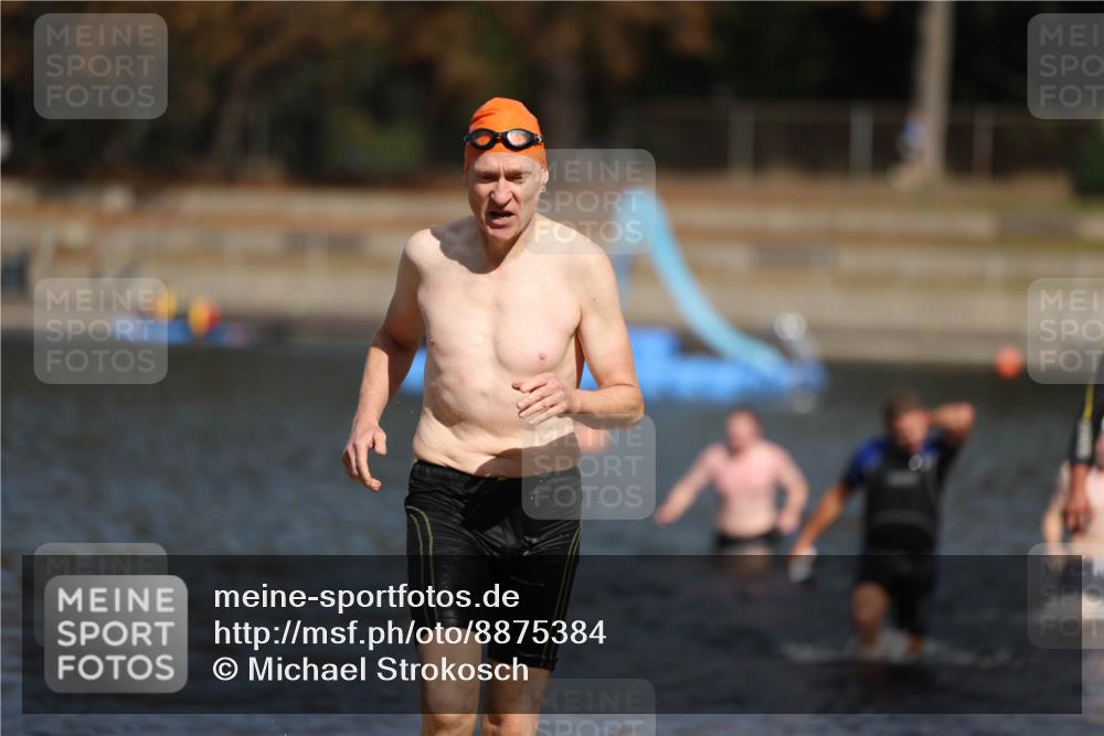 14.09.2025 - Stadtparktriathlon Michael Strokosch http://msf.ph/oto/8875384 14.09.2025 12:55:02 Schwimmen 1435, 1481, 1490, 1505 meine-sportfotos.de