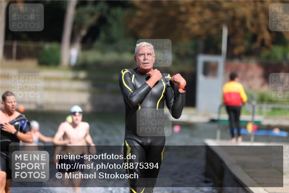 14.09.2025 - Stadtparktriathlon Michael Strokosch http://msf.ph/oto/8875394 14.09.2025 12:55:07 Schwimmen 1477, 1481, 1487, 1489, 1490, 1505 meine-sportfotos.de