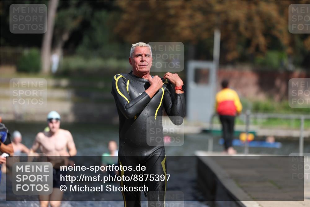 14.09.2025 - Stadtparktriathlon Michael Strokosch http://msf.ph/oto/8875397 14.09.2025 12:55:08 Schwimmen 1477, 1483, 1487, 1489, 1490, 1505 meine-sportfotos.de