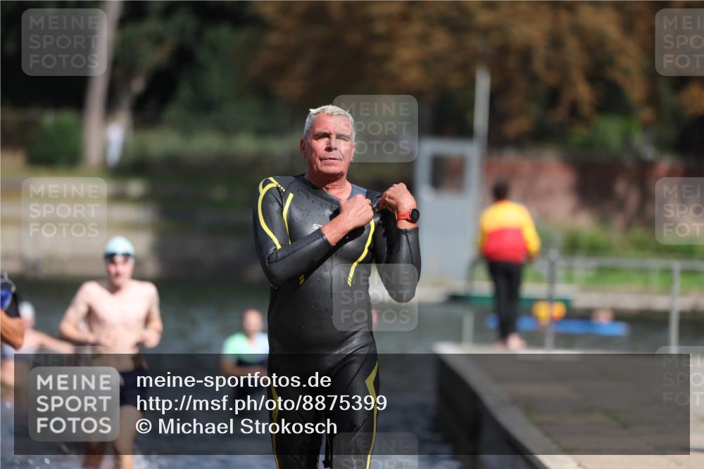 14.09.2025 - Stadtparktriathlon Michael Strokosch http://msf.ph/oto/8875399 14.09.2025 12:55:08 Schwimmen 1477, 1483, 1487, 1489, 1490, 1505 meine-sportfotos.de