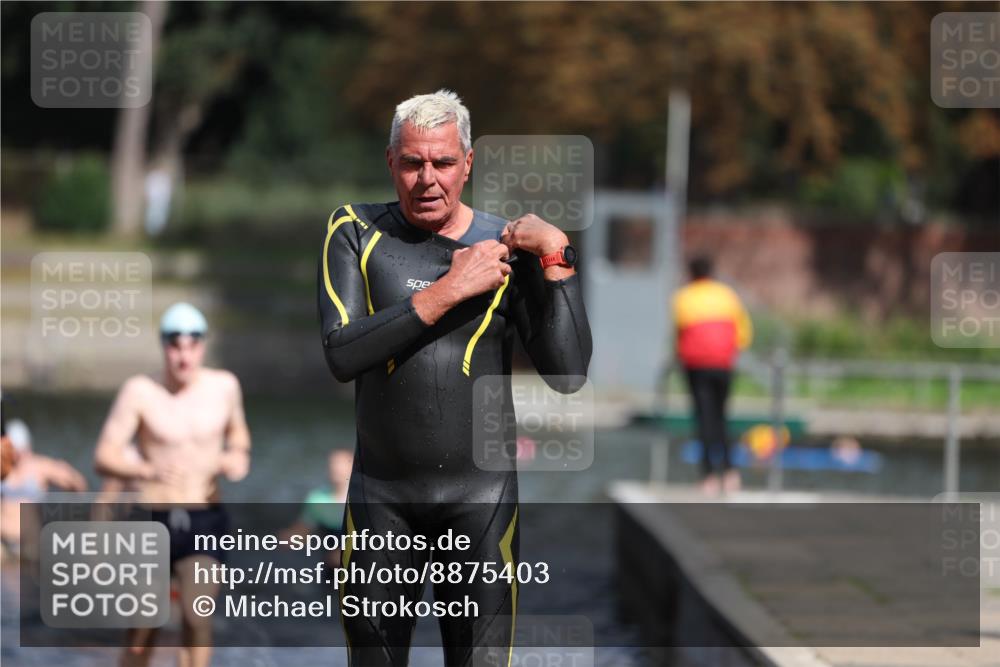 14.09.2025 - Stadtparktriathlon Michael Strokosch http://msf.ph/oto/8875403 14.09.2025 12:55:08 Schwimmen 1477, 1483, 1487, 1489, 1490, 1505 meine-sportfotos.de