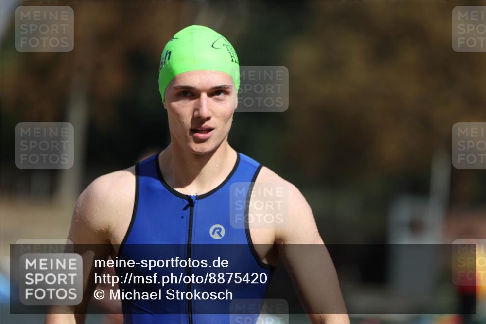 14.09.2025 - Stadtparktriathlon Michael Strokosch http://msf.ph/oto/8875420 14.09.2025 12:55:18 Schwimmen 1477, 1483, 1487, 1488, 1489 meine-sportfotos.de