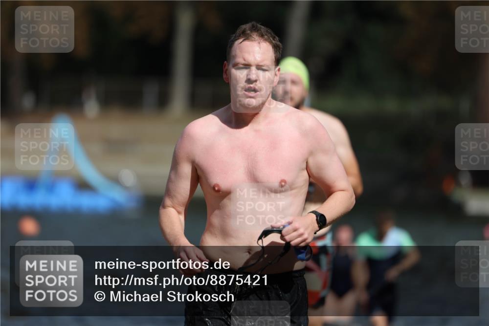 14.09.2025 - Stadtparktriathlon Michael Strokosch http://msf.ph/oto/8875421 14.09.2025 12:55:19 Schwimmen 1455, 1477, 1483, 1487, 1488, 1489 meine-sportfotos.de