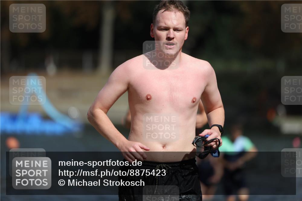 14.09.2025 - Stadtparktriathlon Michael Strokosch http://msf.ph/oto/8875423 14.09.2025 12:55:19 Schwimmen 1455, 1477, 1483, 1487, 1488, 1489 meine-sportfotos.de