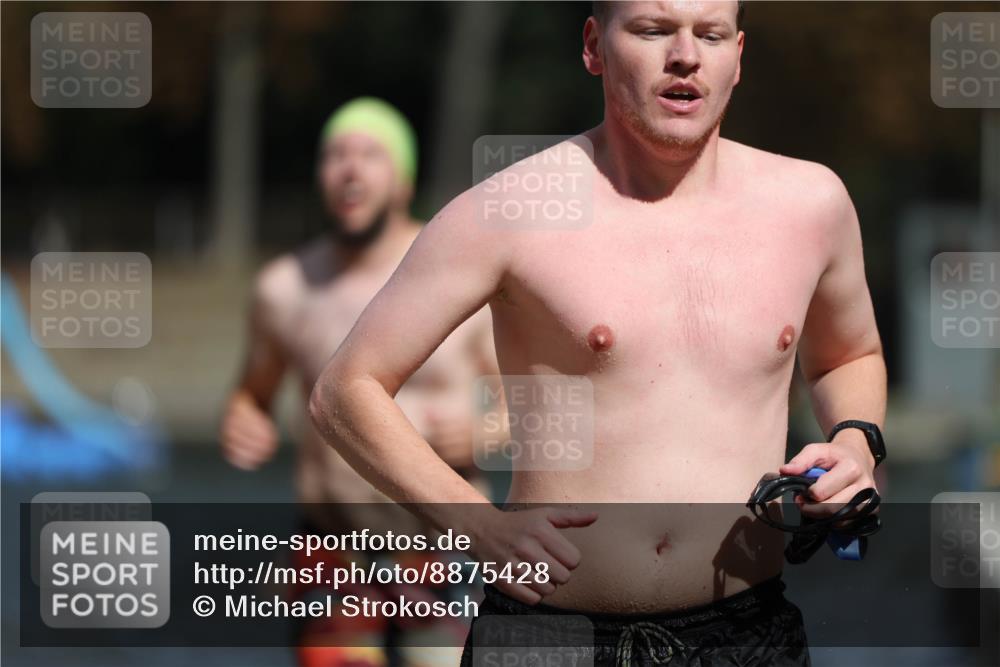 14.09.2025 - Stadtparktriathlon Michael Strokosch http://msf.ph/oto/8875428 14.09.2025 12:55:20 Schwimmen 1455, 1474, 1483, 1487, 1488, 1489 meine-sportfotos.de
