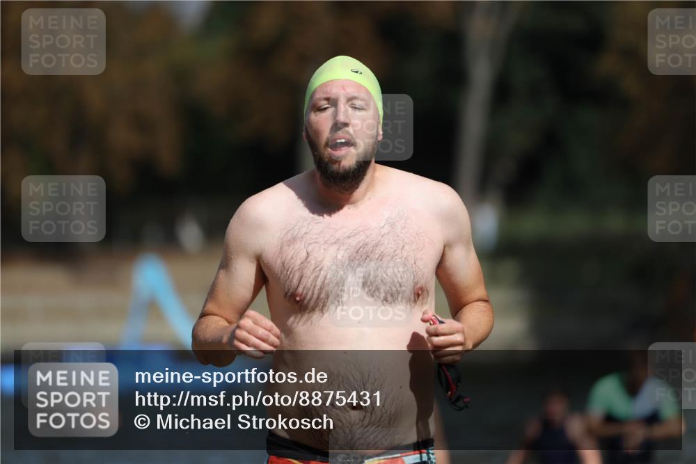 14.09.2025 - Stadtparktriathlon Michael Strokosch http://msf.ph/oto/8875431 14.09.2025 12:55:21 Schwimmen 1455, 1474, 1483, 1487, 1488 meine-sportfotos.de