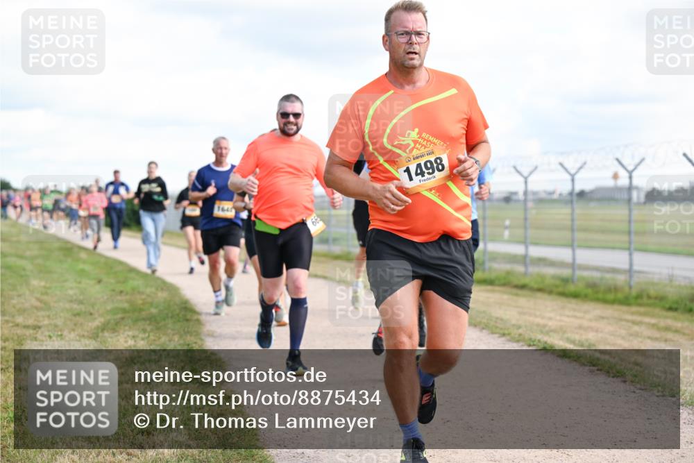 14.09.2025 - Airport Race Dr. Thomas Lammeyer http://msf.ph/oto/8875434 14.09.2025 12:20:16 Laufen 164, 1498 meine-sportfotos.de