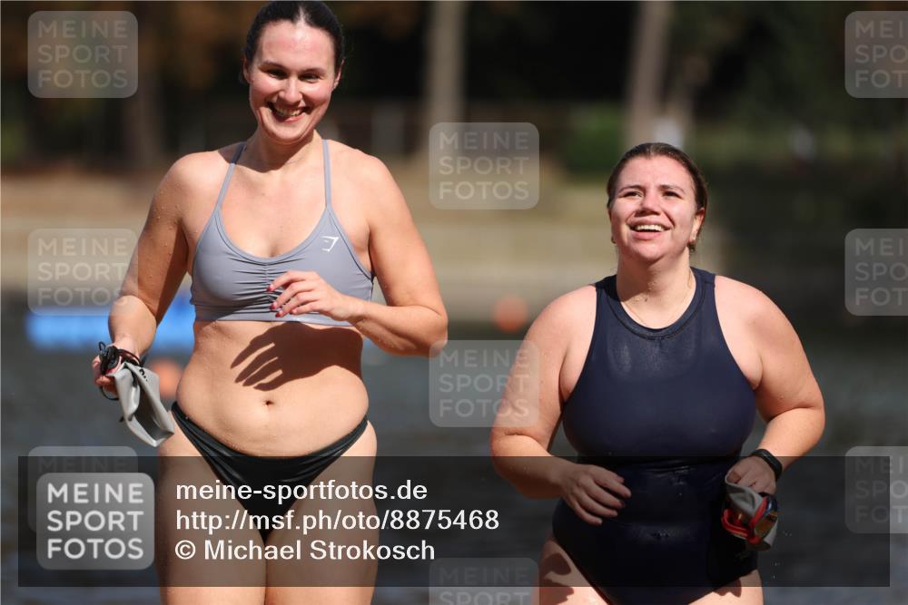 14.09.2025 - Stadtparktriathlon Michael Strokosch http://msf.ph/oto/8875468 14.09.2025 12:55:31 Schwimmen 1455, 1474, 1488 meine-sportfotos.de