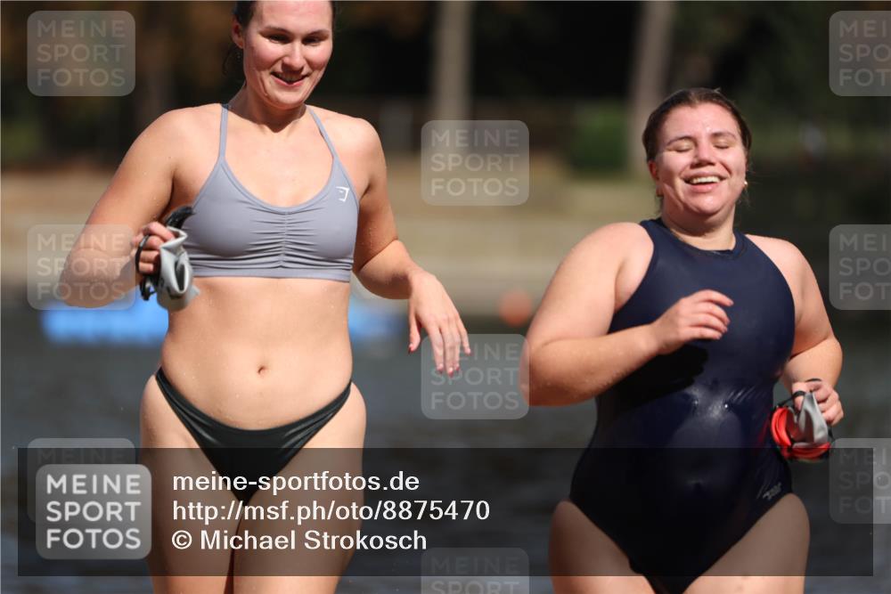 14.09.2025 - Stadtparktriathlon Michael Strokosch http://msf.ph/oto/8875470 14.09.2025 12:55:31 Schwimmen 1455, 1474, 1488 meine-sportfotos.de