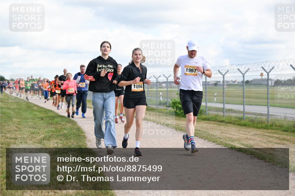 14.09.2025 - Airport Race Dr. Thomas Lammeyer http://msf.ph/oto/8875499 14.09.2025 12:20:20 Laufen 2102, 1920, 1966, 1967 meine-sportfotos.de