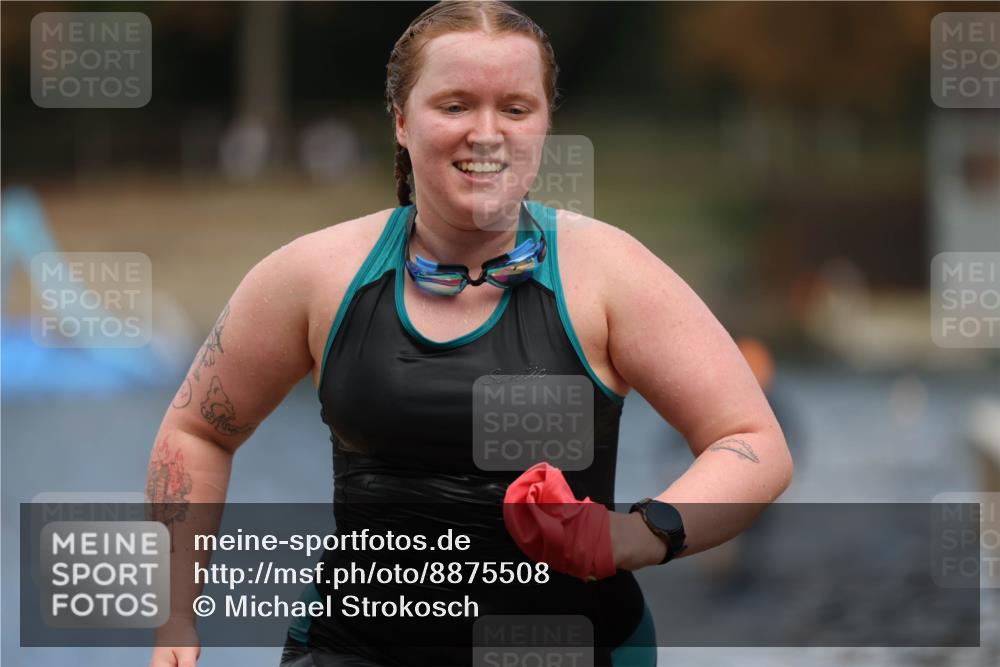 14.09.2025 - Stadtparktriathlon Michael Strokosch http://msf.ph/oto/8875508 14.09.2025 13:02:19 Schwimmen 1429 meine-sportfotos.de