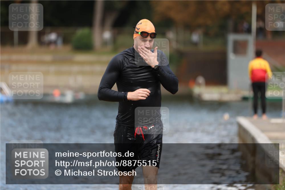 14.09.2025 - Stadtparktriathlon Michael Strokosch http://msf.ph/oto/8875515 14.09.2025 13:02:31 Schwimmen 1475 meine-sportfotos.de