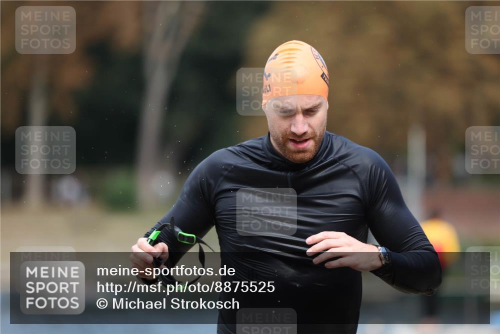 14.09.2025 - Stadtparktriathlon Michael Strokosch http://msf.ph/oto/8875525 14.09.2025 13:02:33 Schwimmen 1475 meine-sportfotos.de