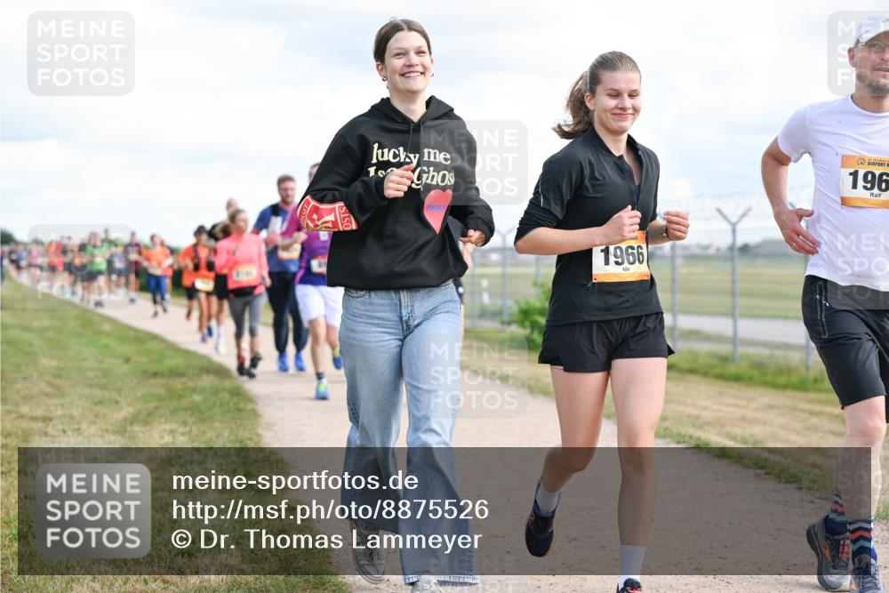 14.09.2025 - Airport Race Dr. Thomas Lammeyer http://msf.ph/oto/8875526 14.09.2025 12:20:21 Laufen 1, 1966, 196 meine-sportfotos.de