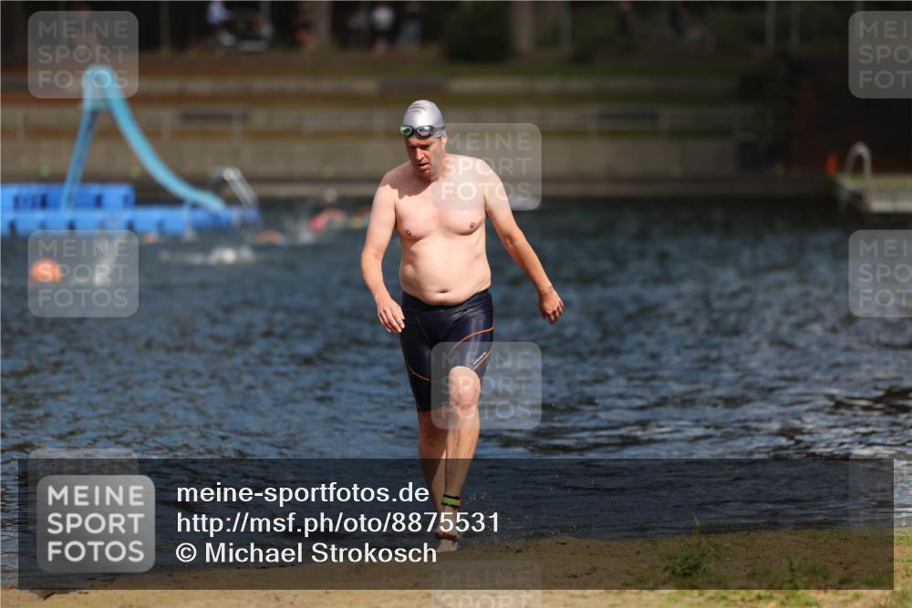 14.09.2025 - Stadtparktriathlon Michael Strokosch http://msf.ph/oto/8875531 14.09.2025 13:03:17 Schwimmen 1491 meine-sportfotos.de