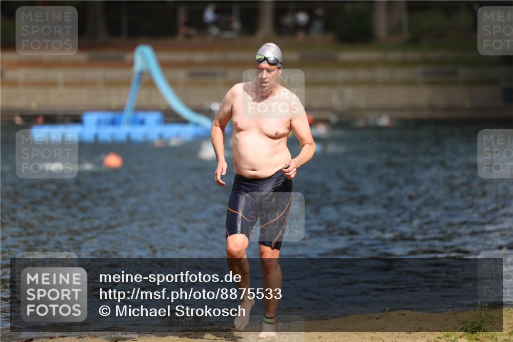 14.09.2025 - Stadtparktriathlon Michael Strokosch http://msf.ph/oto/8875533 14.09.2025 13:03:18 Schwimmen 1491 meine-sportfotos.de
