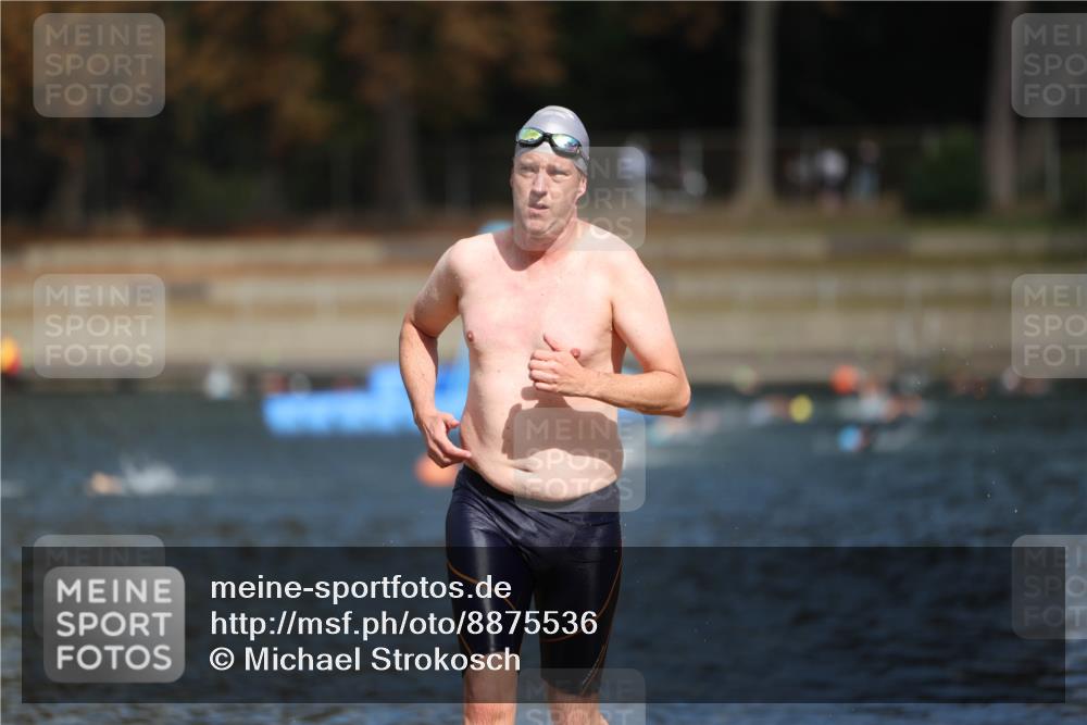 14.09.2025 - Stadtparktriathlon Michael Strokosch http://msf.ph/oto/8875536 14.09.2025 13:03:20 Schwimmen 1491 meine-sportfotos.de