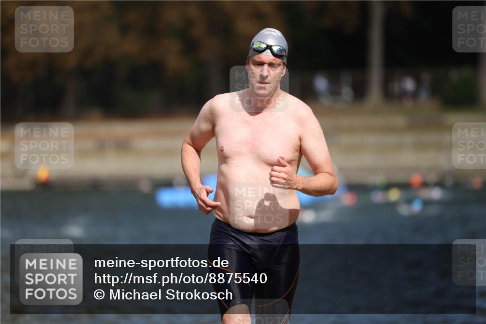 14.09.2025 - Stadtparktriathlon Michael Strokosch http://msf.ph/oto/8875540 14.09.2025 13:03:20 Schwimmen 1491 meine-sportfotos.de