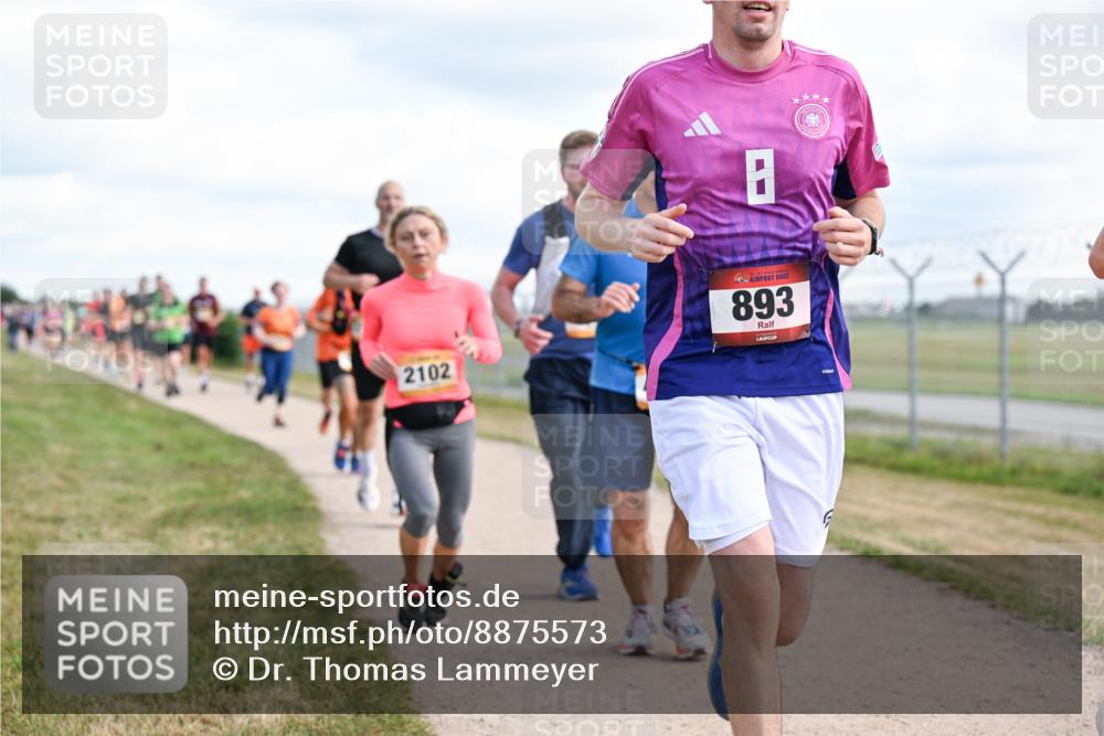 14.09.2025 - Airport Race Dr. Thomas Lammeyer http://msf.ph/oto/8875573 14.09.2025 12:20:24 Laufen 2102, 893 meine-sportfotos.de