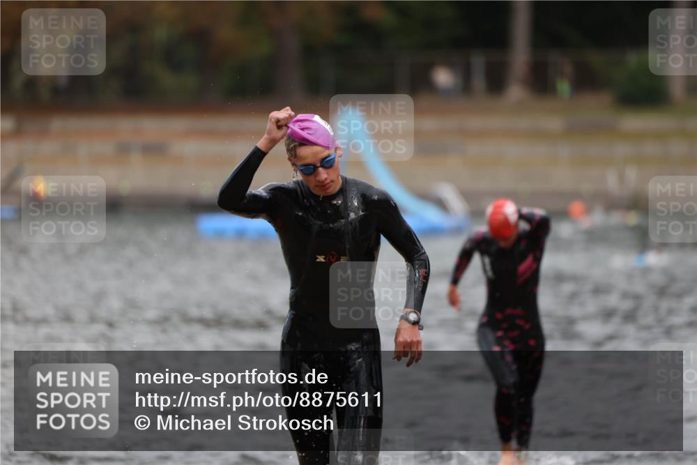 14.09.2025 - Stadtparktriathlon Michael Strokosch http://msf.ph/oto/8875611 14.09.2025 13:07:55 Schwimmen 1537, 1545 meine-sportfotos.de