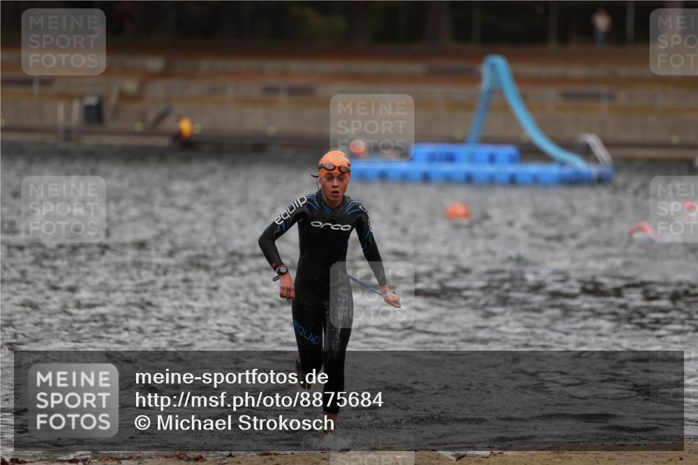 14.09.2025 - Stadtparktriathlon Michael Strokosch http://msf.ph/oto/8875684 14.09.2025 13:08:45 Schwimmen 1526 meine-sportfotos.de