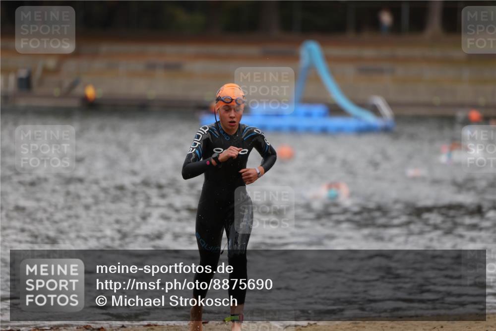 14.09.2025 - Stadtparktriathlon Michael Strokosch http://msf.ph/oto/8875690 14.09.2025 13:08:46 Schwimmen 1526 meine-sportfotos.de