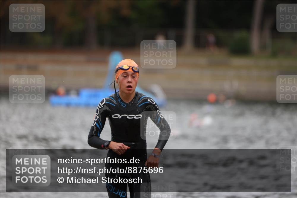 14.09.2025 - Stadtparktriathlon Michael Strokosch http://msf.ph/oto/8875696 14.09.2025 13:08:47 Schwimmen 1526 meine-sportfotos.de