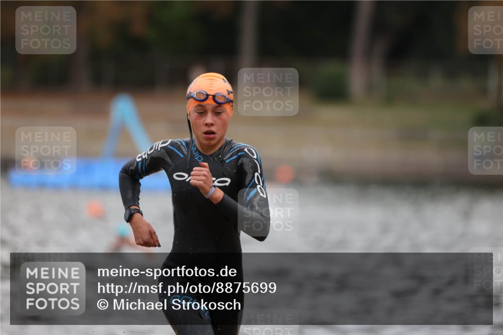 14.09.2025 - Stadtparktriathlon Michael Strokosch http://msf.ph/oto/8875699 14.09.2025 13:08:48 Schwimmen 1526 meine-sportfotos.de