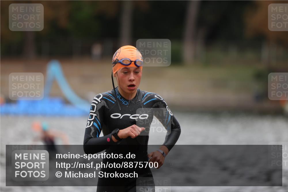 14.09.2025 - Stadtparktriathlon Michael Strokosch http://msf.ph/oto/8875700 14.09.2025 13:08:48 Schwimmen 1526 meine-sportfotos.de