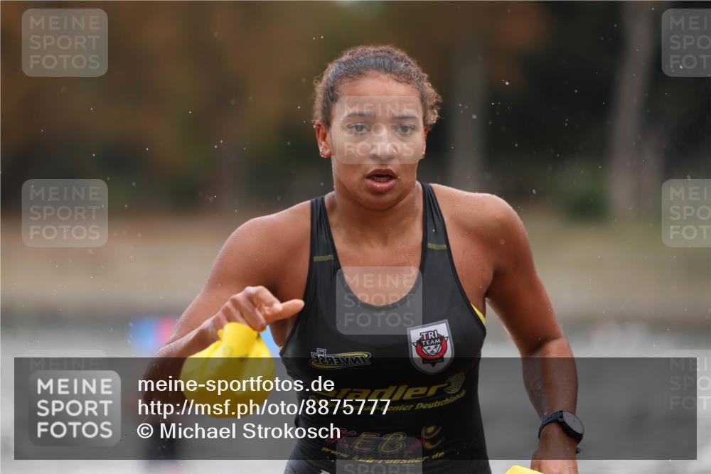 14.09.2025 - Stadtparktriathlon Michael Strokosch http://msf.ph/oto/8875777 14.09.2025 13:09:24 Schwimmen 1525, 1552 meine-sportfotos.de