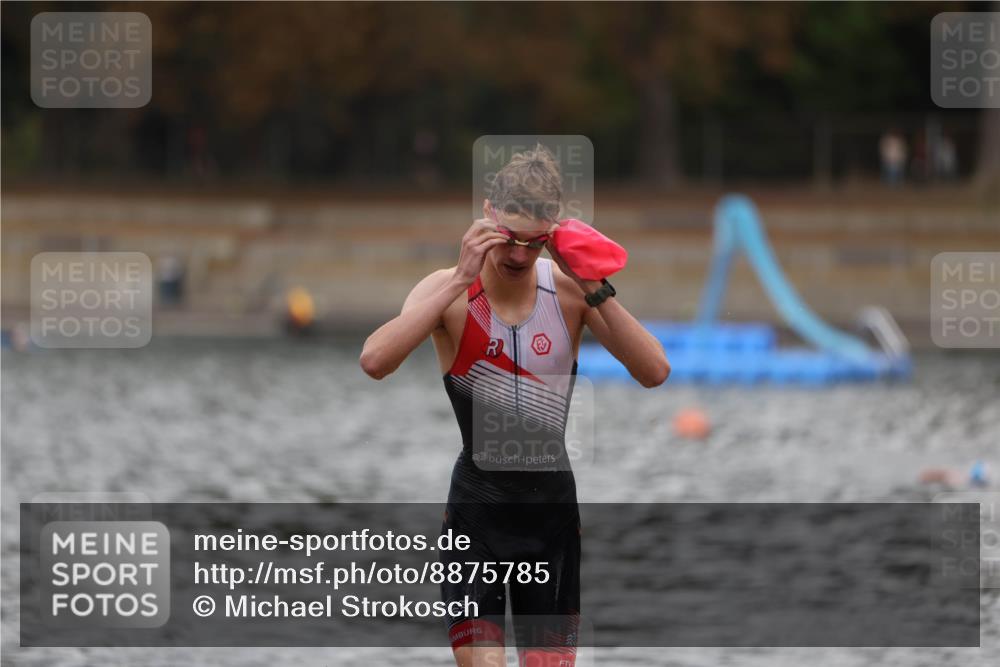 14.09.2025 - Stadtparktriathlon Michael Strokosch http://msf.ph/oto/8875785 14.09.2025 13:09:28 Schwimmen 1552 meine-sportfotos.de